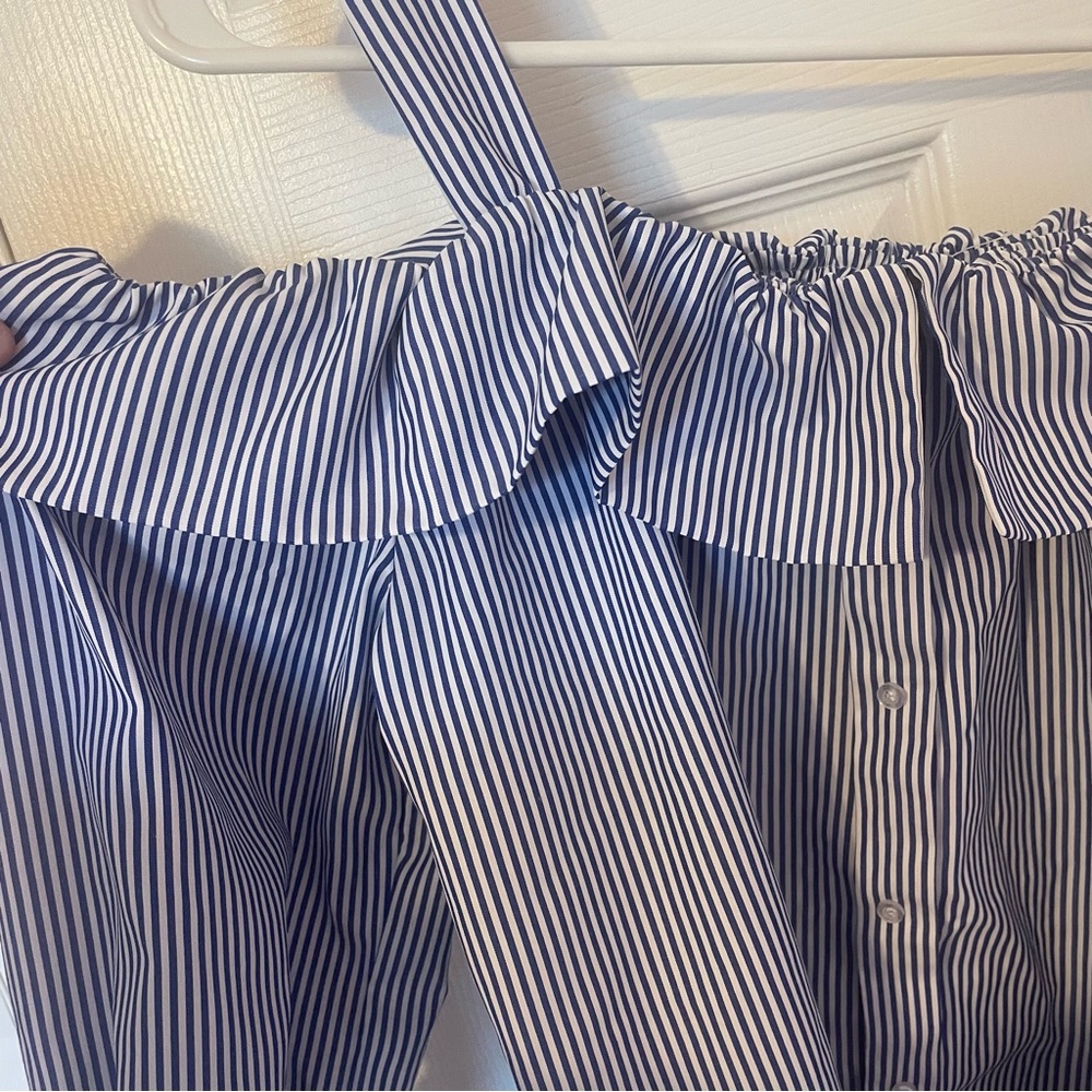 Ruffle Shoulder Button Down Shirt - Picture 5 of 6